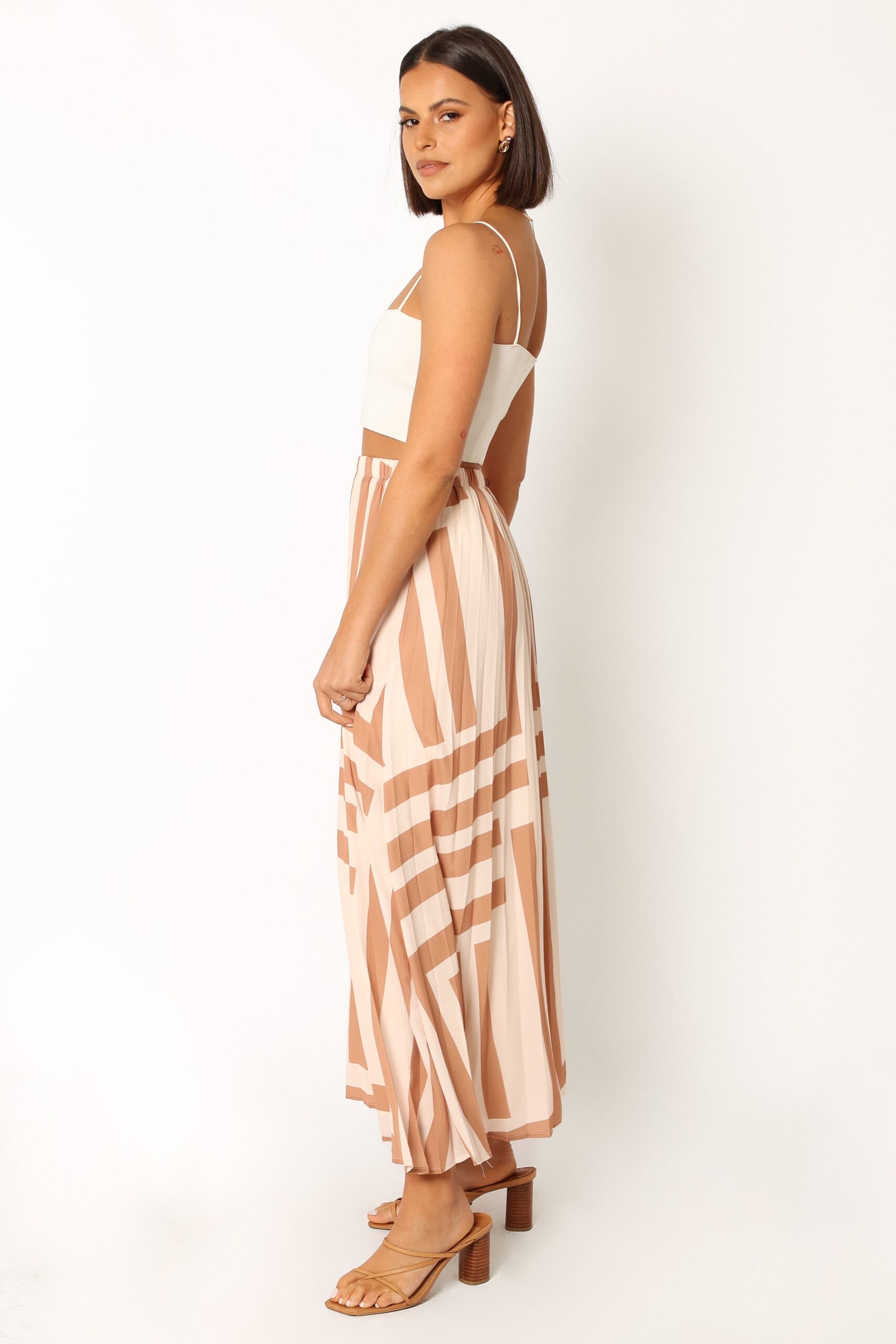petal and pup usa bottoms elke pleat midi skirt tan 34198143959217.jpg petal and pup usa bottoms elke pleat midi skirt tan 34198143959217.jpg