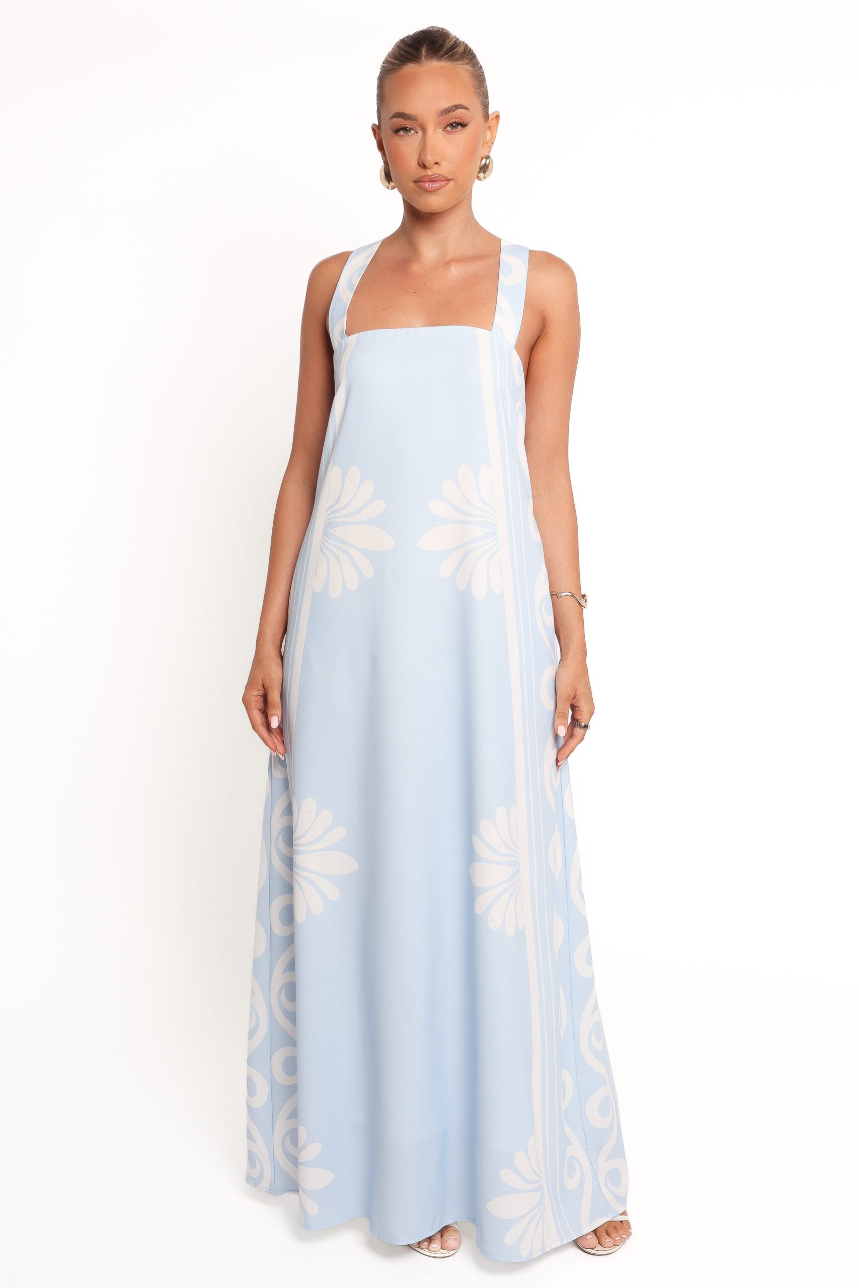 petal and pup usa dresses valeria maxi dress blue 1101123893.jpg petal and pup usa dresses valeria maxi dress blue 1101123893.jpg