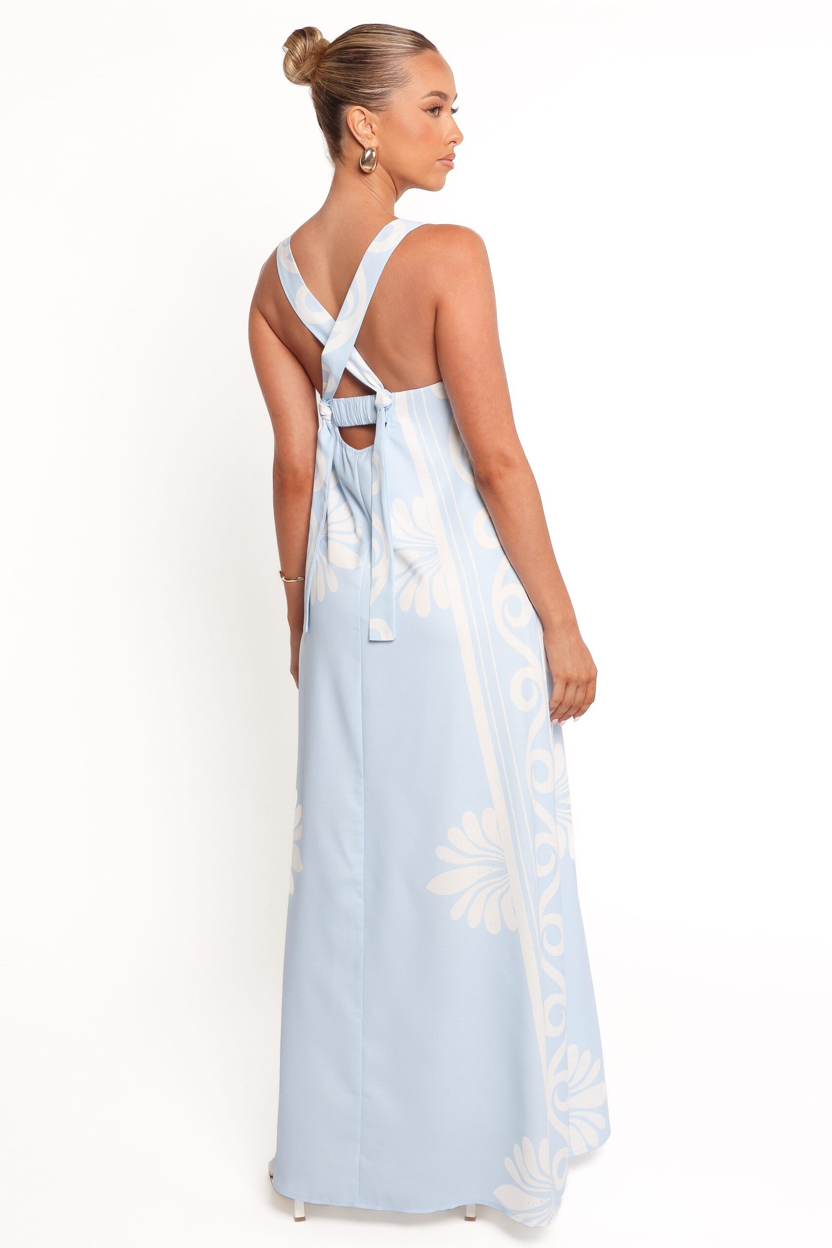 petal and pup usa dresses valeria maxi dress blue 1101123894.jpg petal and pup usa dresses valeria maxi dress blue 1101123894.jpg
