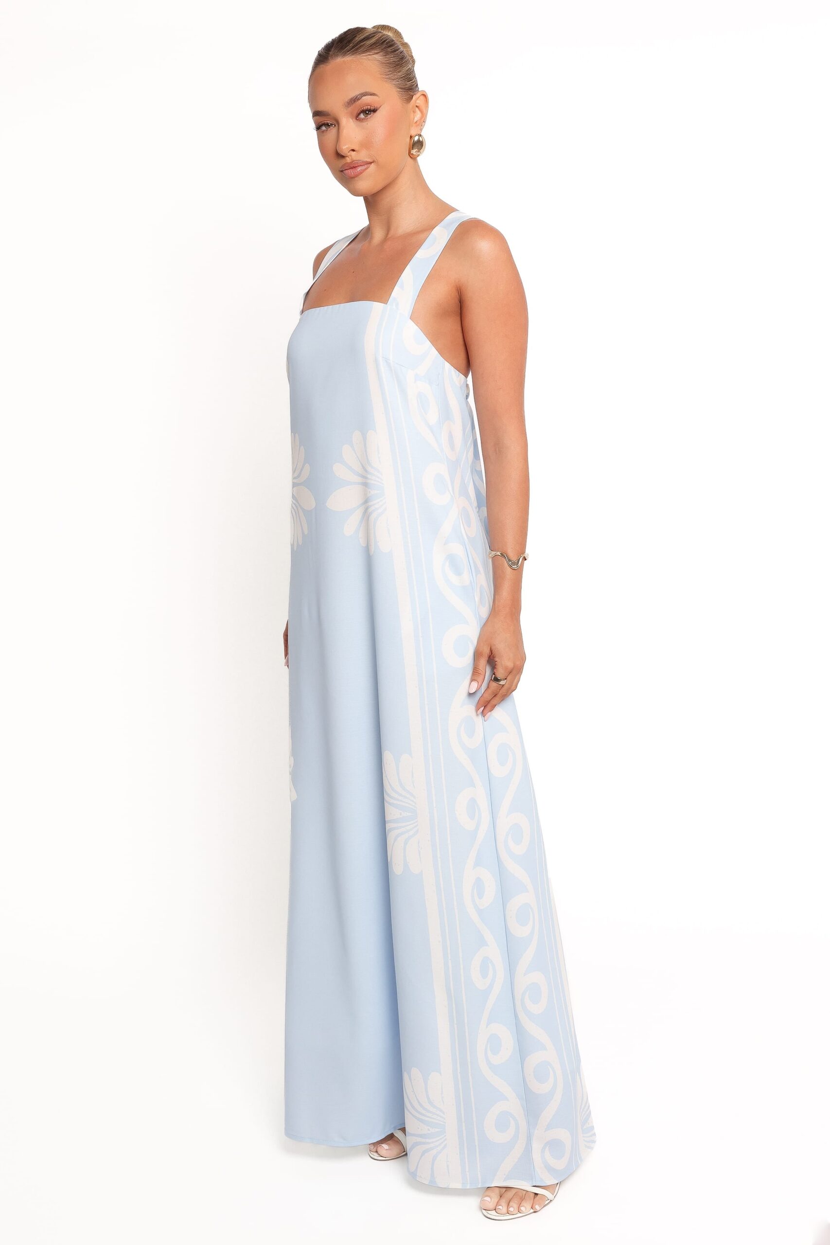 petal and pup usa dresses valeria maxi dress blue 1101123895.jpg petal and pup usa dresses valeria maxi dress blue 1101123895.jpg