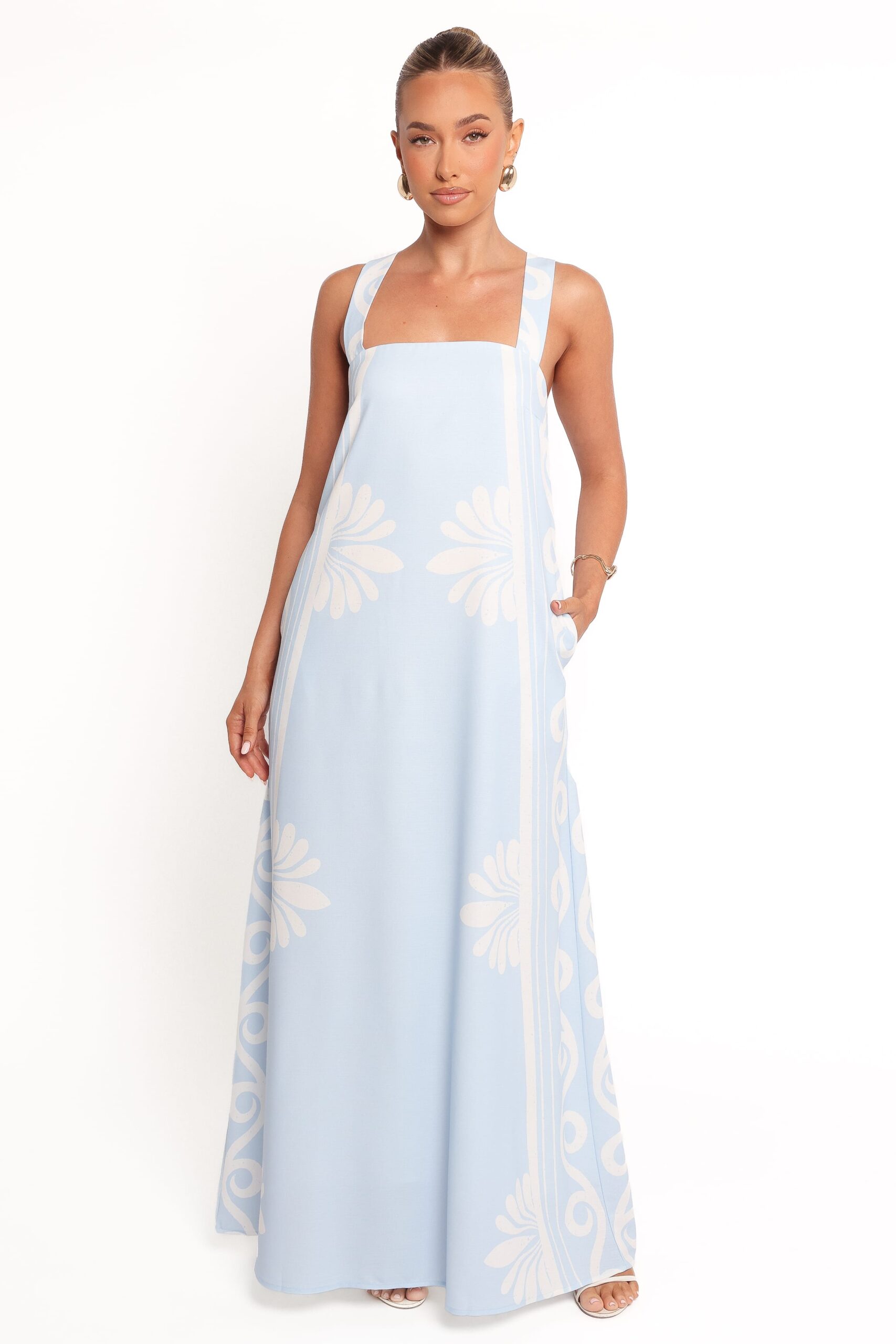 petal and pup usa dresses valeria maxi dress blue 1101123899.jpg petal and pup usa dresses valeria maxi dress blue 1101123899.jpg